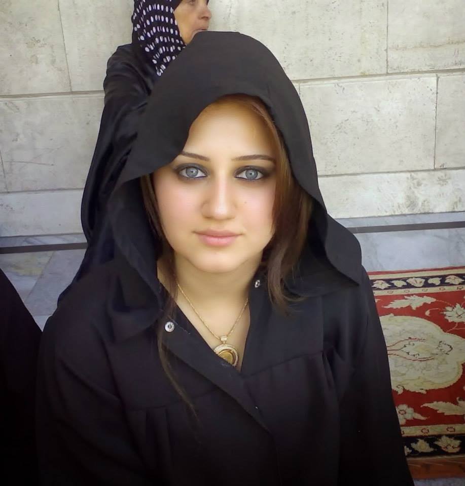 iranian mom porn - footfetishtube com unexpected quickie