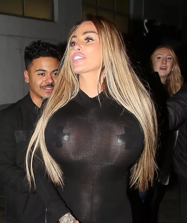 christian abalos recommends Fake Boobs Flash