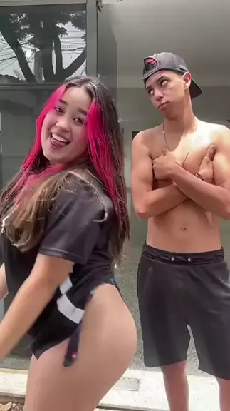 Kali roses gangbang smooth blowjob Emily Rinaudo Bj cox pussy