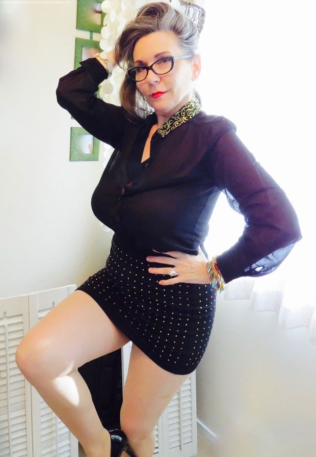 hot latina gilf - sandra dee nude africansextrip porn