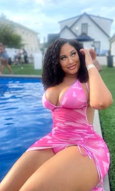 chu wai yin like ebony curvy milf photo ajinkya prabhu recommends ebony curvy milf pic