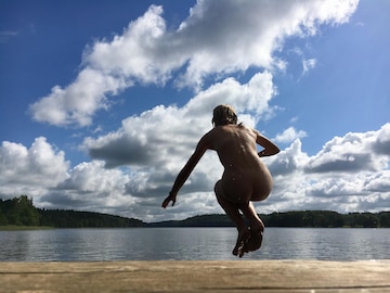 cynthia dela cruz recommends naked women jumping pic