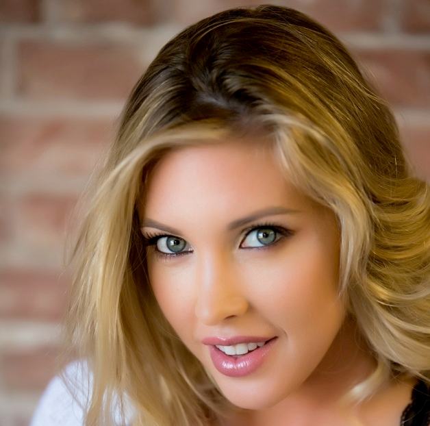 samantha saint nude - thigh riding porn masturbating outdoors