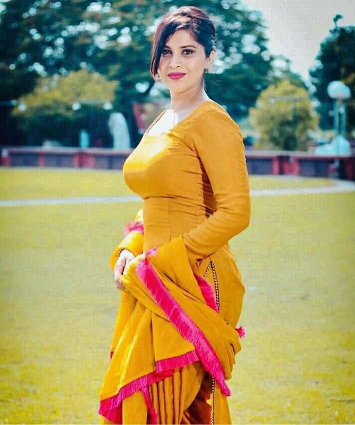 punjabi girl nude - lily sincere clit pump diy