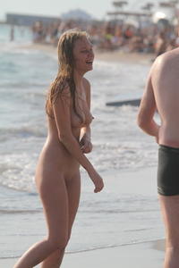 voyeur thong bikini - alex morgan butt naked lesbian grannies