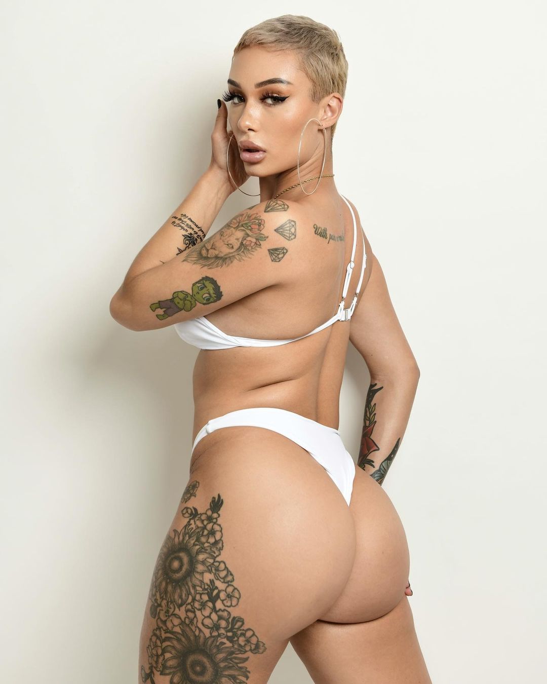 Best of miu shiromine porn ashish dhariwal share thefitmami nude photos