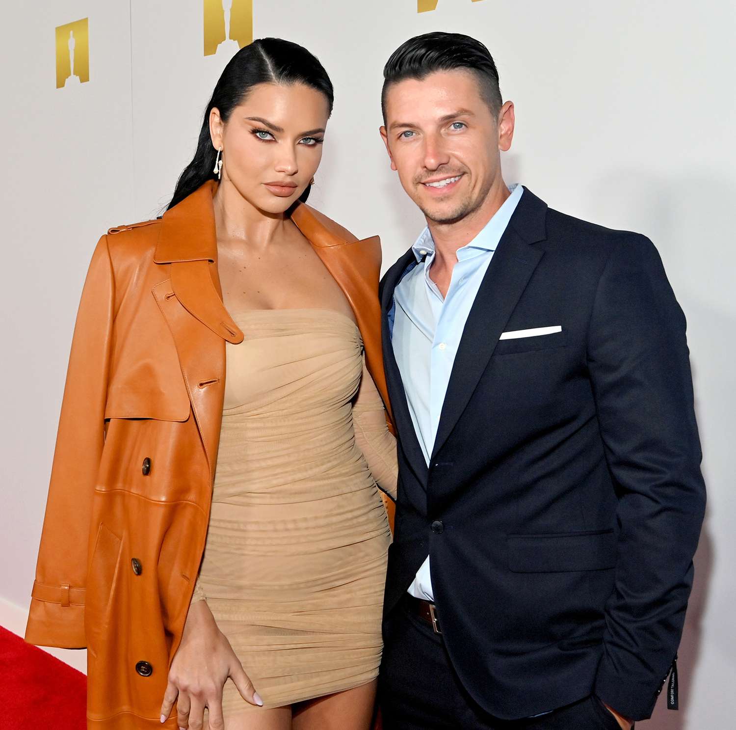 brenda jabs recommends Adriana Lima Leak