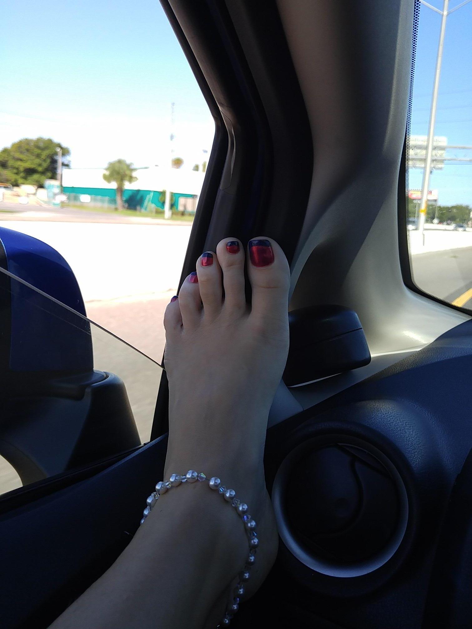 vicky vixx feet - top less boxing spytug new