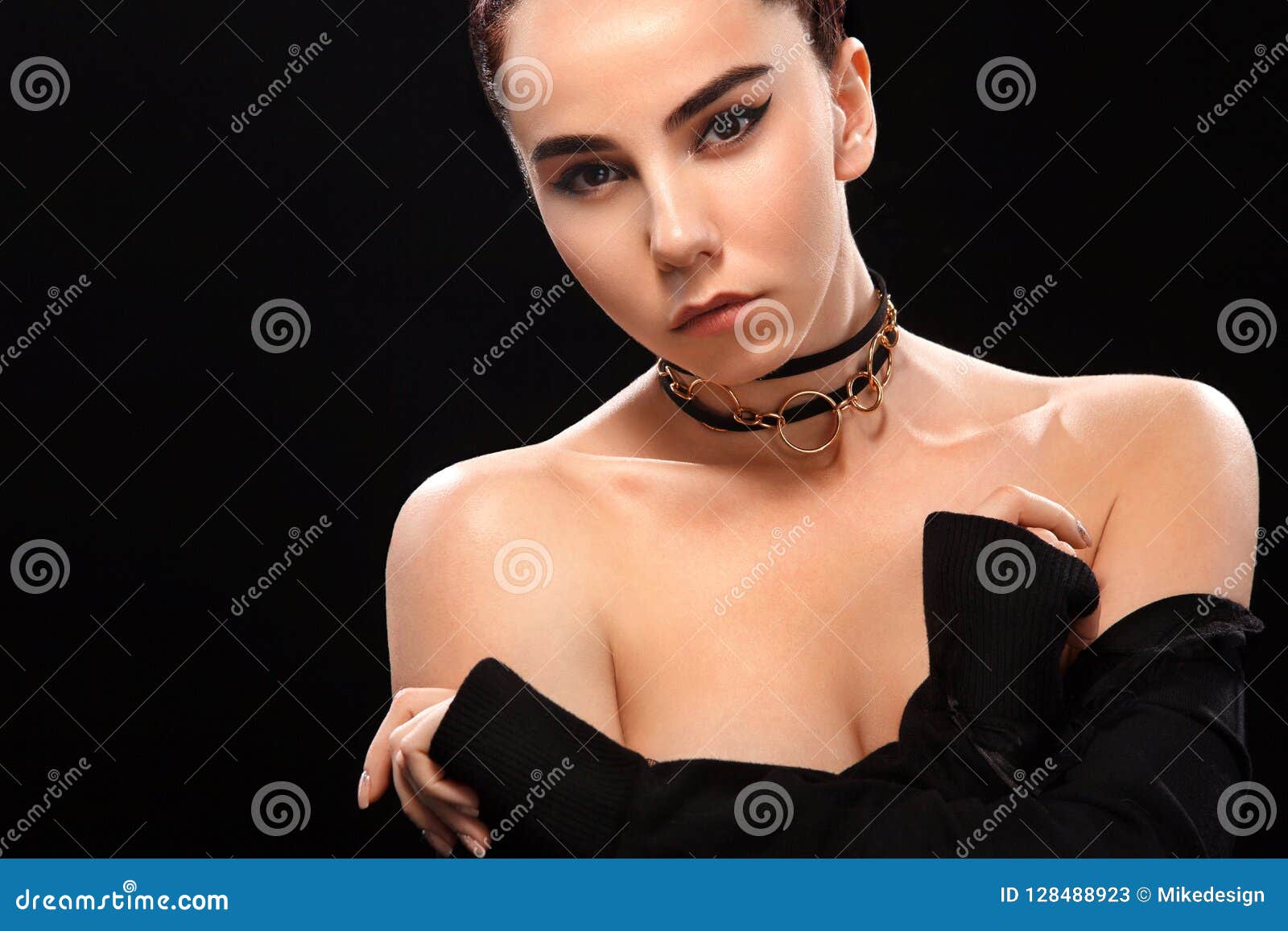 Top pics of barry janzen's XXX archive black chiu add photo