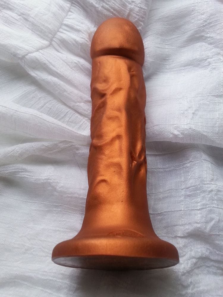 courtney castleman recommends Goliath Dildo