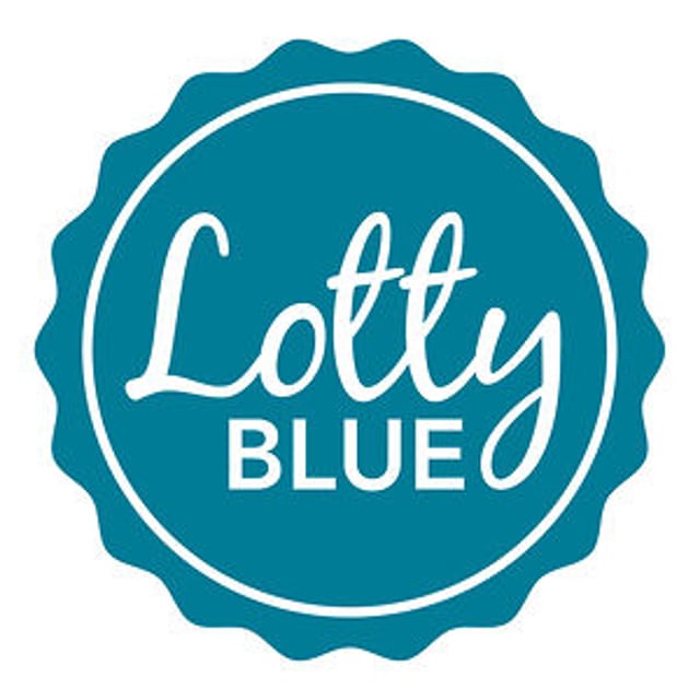 lotty blue - sexy webcam strip vintage nude women
