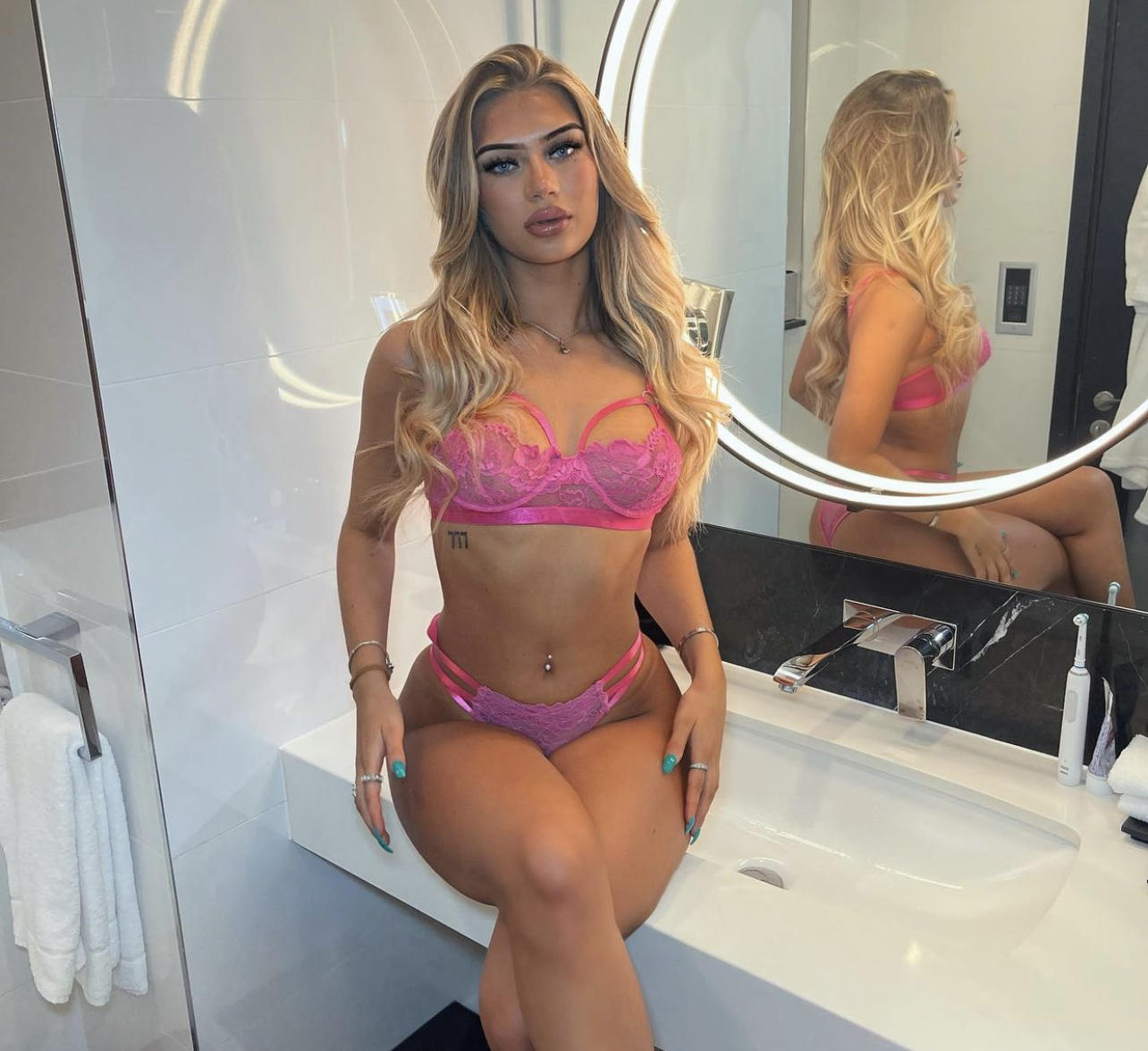 rae ridez leaked - old man ass lick 16 candles nude