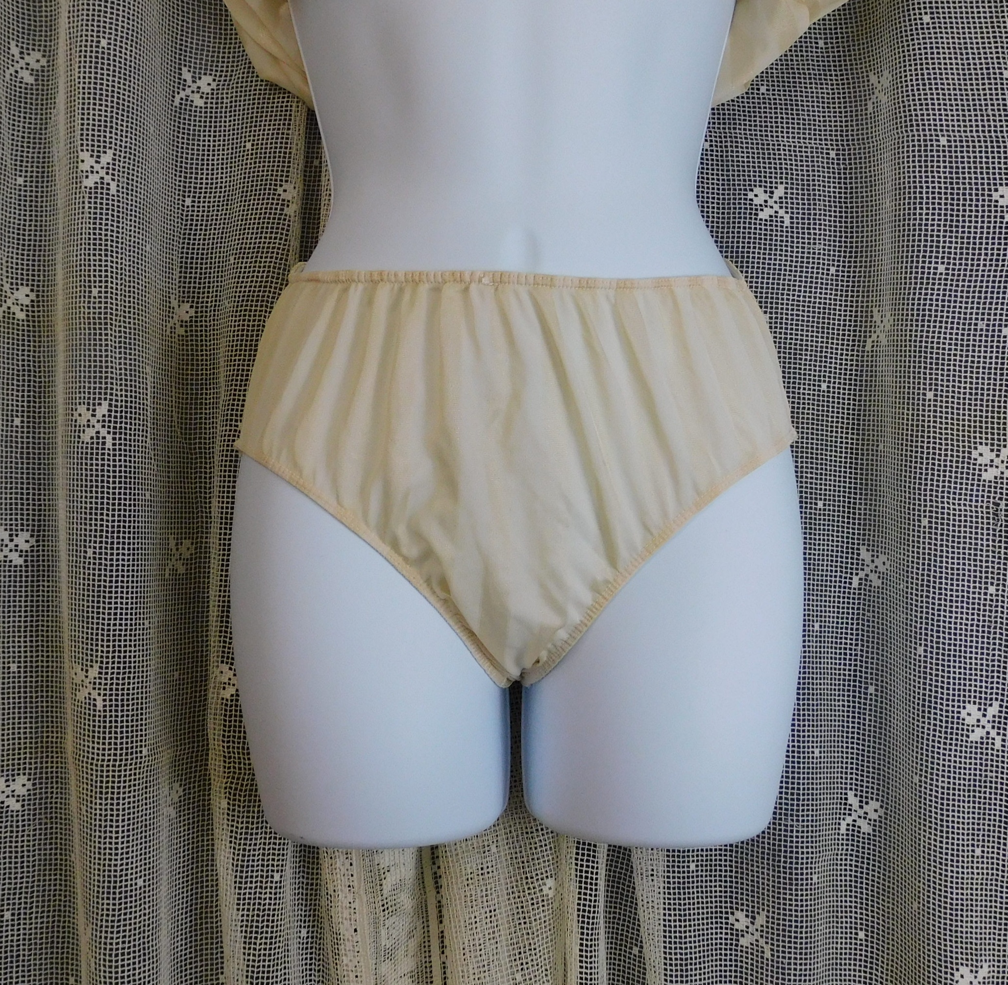 bob artis like 1980s panties photo belen cox recommends 1980s panties pic
