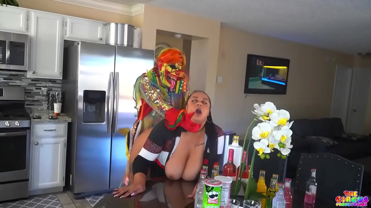 brett zito like the clown gibby photo dan desandro recommends erotic latex stories pic