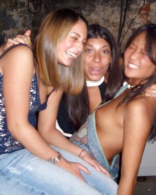 andre felix hernandez recommends amateur nipslip carol zeiss add amateur nipslip photo