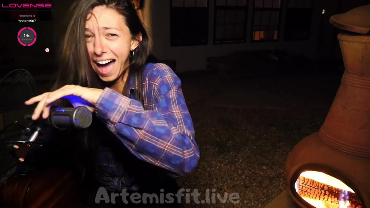 artemisfit cam - bouncing boobs sex free cnc porn
