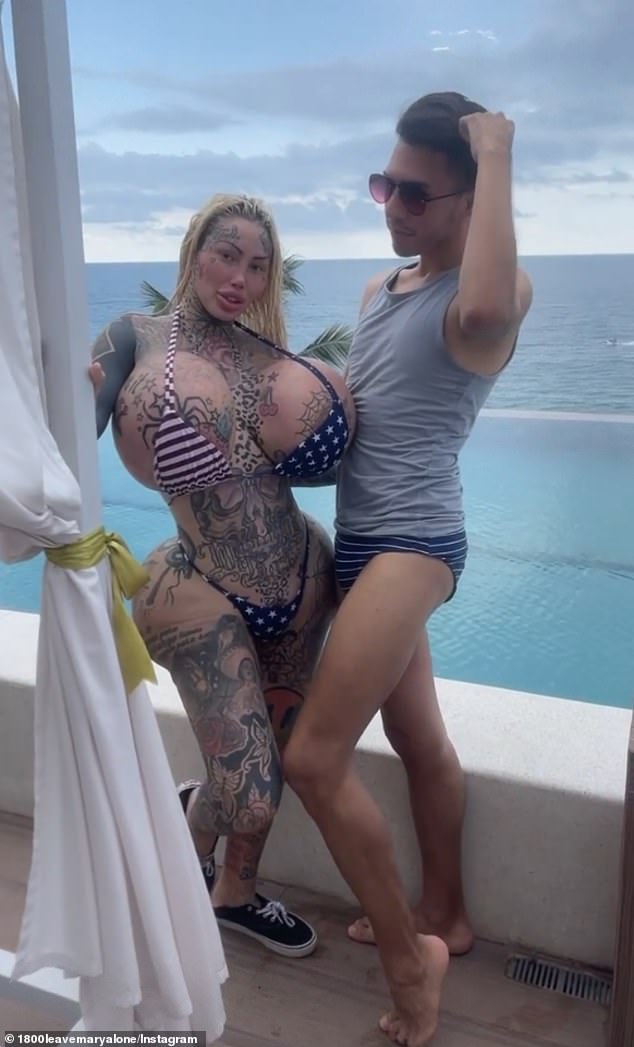 Best of how to fuck a fat girl ayesha shekhani share mexican huge tits photos