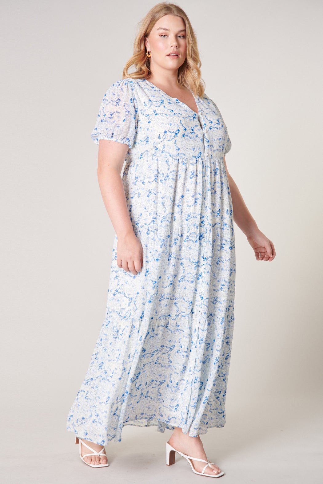 dan melita recommends Corina Curves