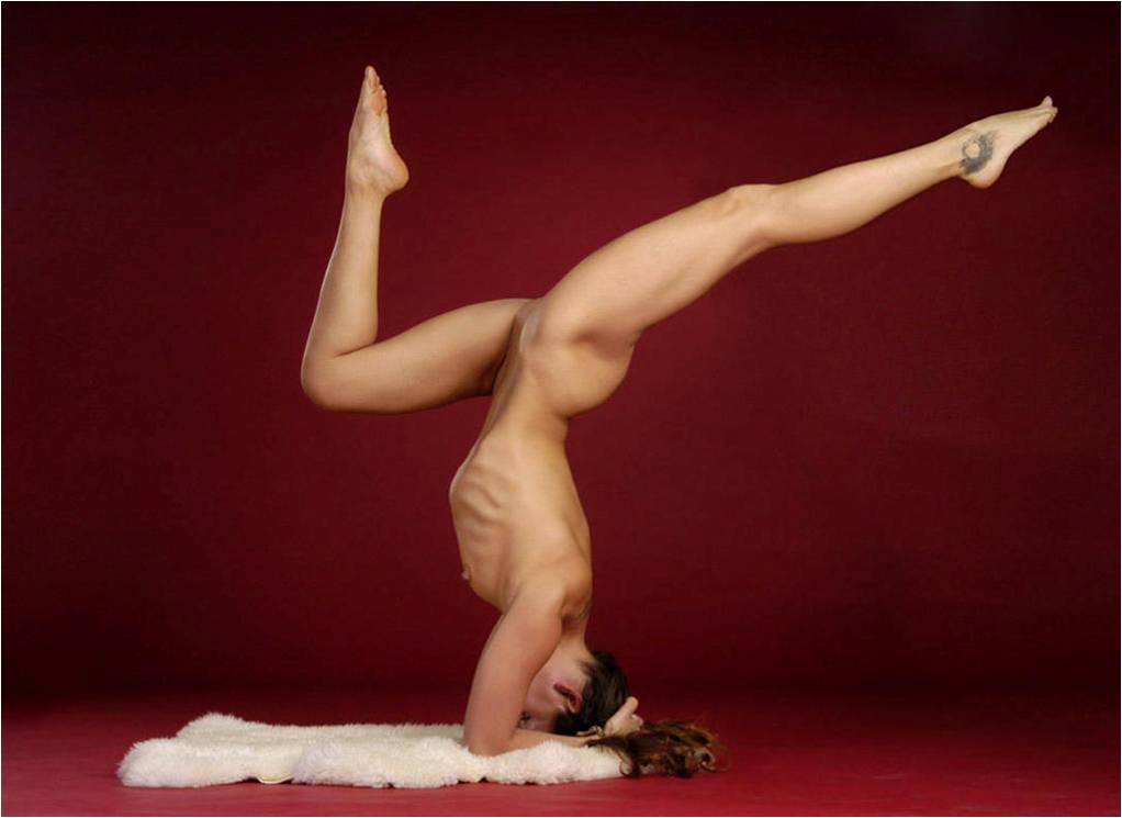 naked yoga blonde - indian pussy neighbor cfnm