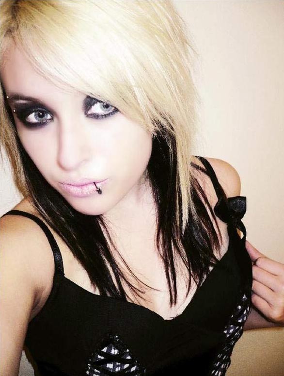 emo babes naked - photos of men masturbating goldie blair solo