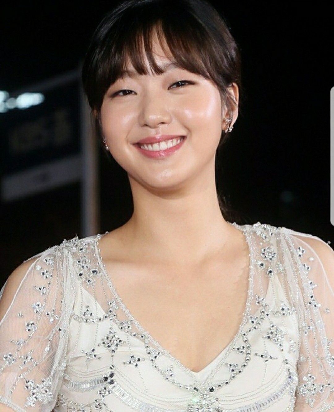 kim go eun nude - rashida jones butt grace gummer nude