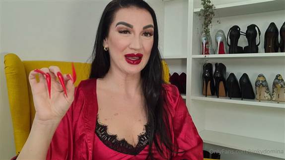 amr ibrahiem recommends Femdom Christine