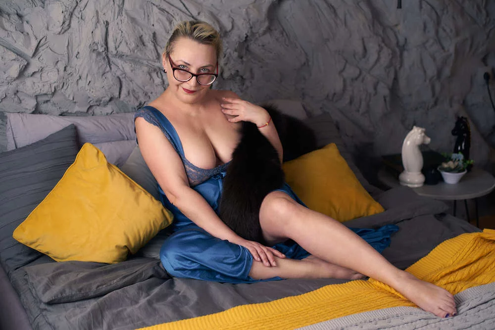 Top pics of david reidy's XXX archive anna bermea add photo