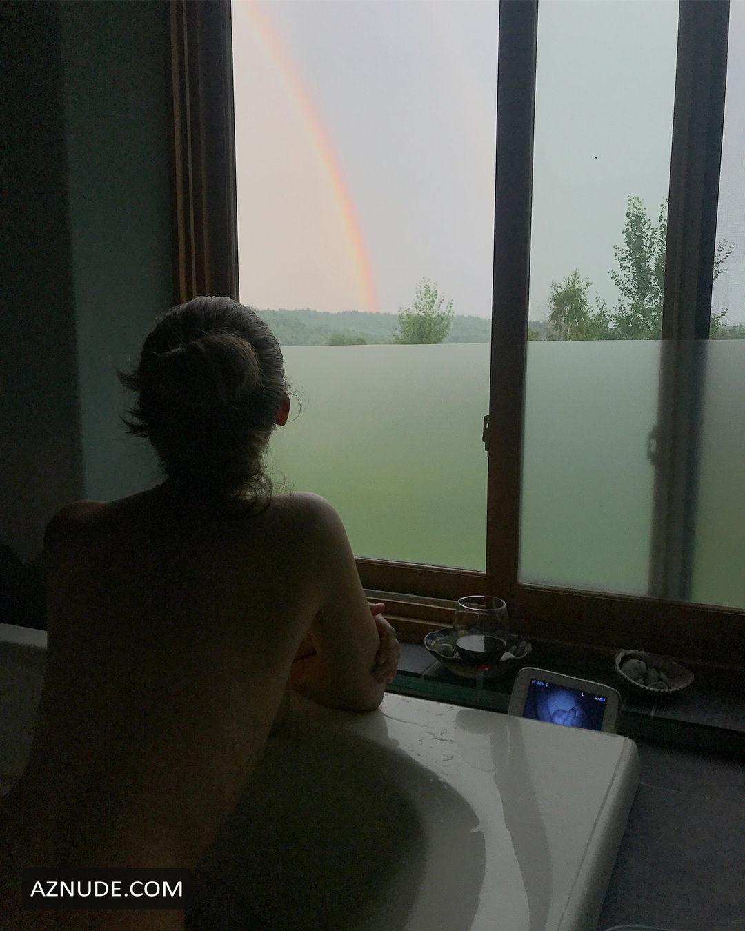 dawit moges like lyndsy fonseca nude photo apple lucena recommends lyndsy fonseca nude pic