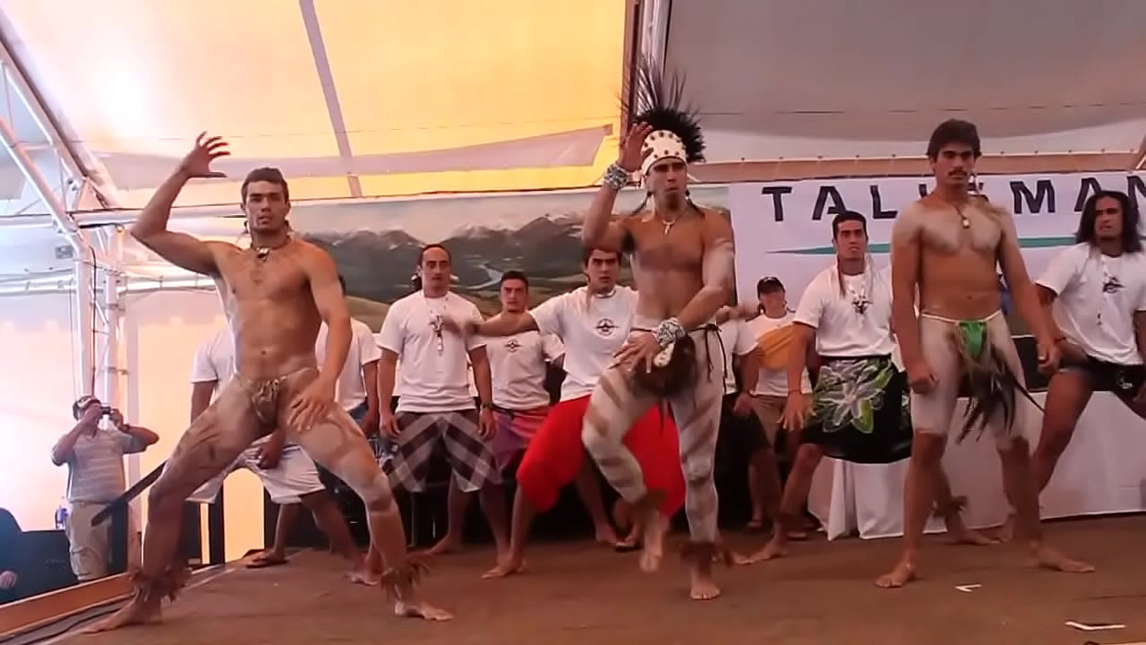 bethany williams recommends Naked Hula Dancing