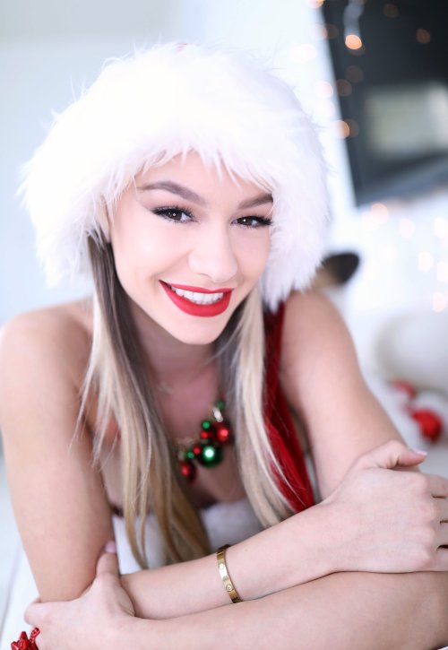 naomi swann pov - ari lennox nude retro nude contest