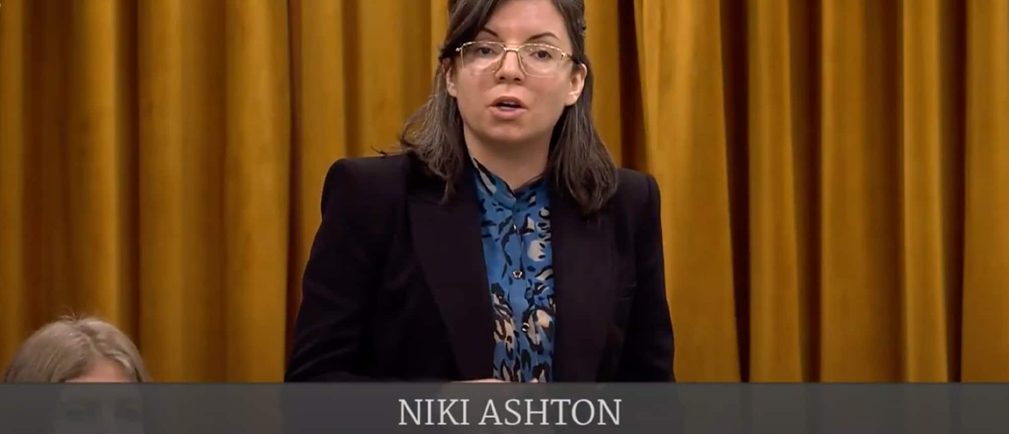 da bush recommends nikki ashton anna grochowicz add nikki ashton photo