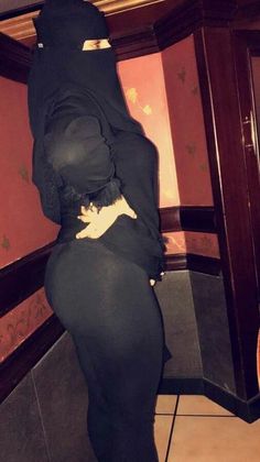porn hot arabic - busty webcam porn licking hairy pussies