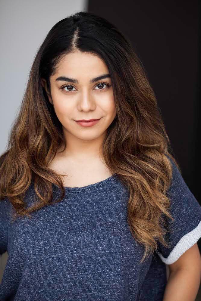 barbara werling recommends Selena Casteo