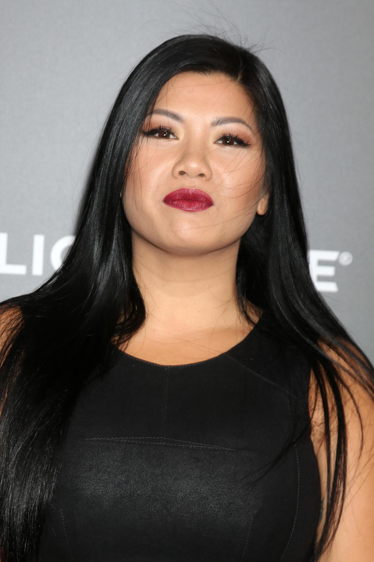 armanda pereira recommends Suteara Vaughn