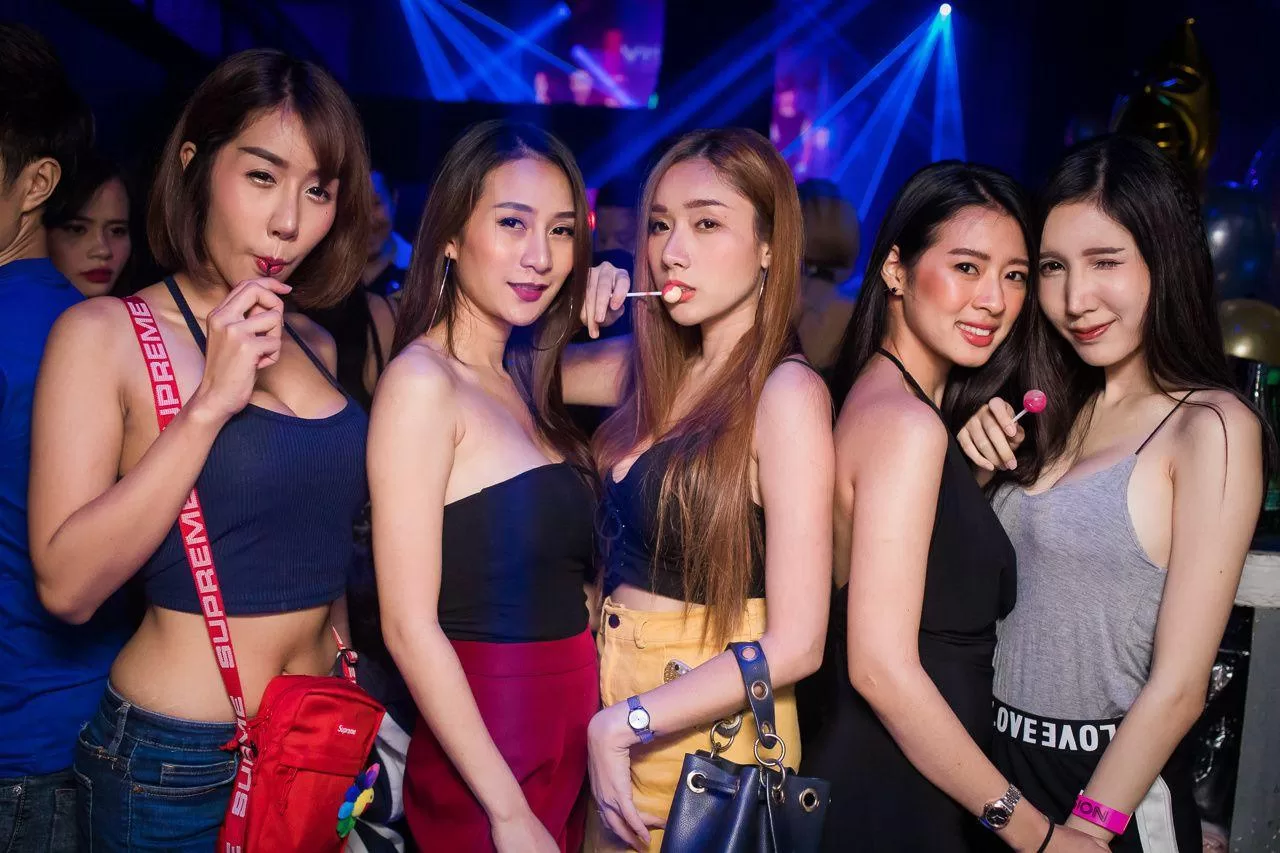 Thai Blowjob Bar wood feet anthony townsell recommends Thai Blowjob Bar