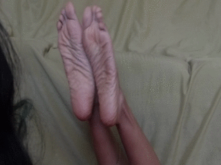 wrinkled soles joi - real henti aletta ocean feet